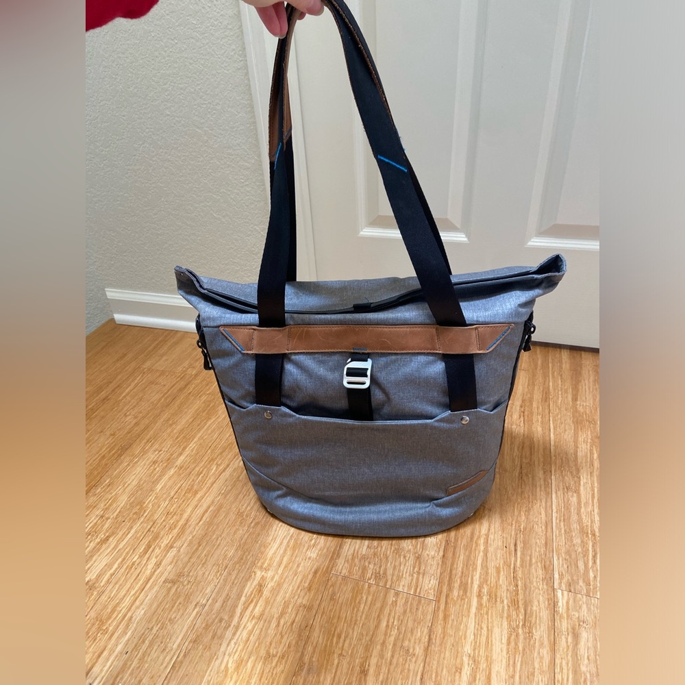 Peak Design the Everyday Tote